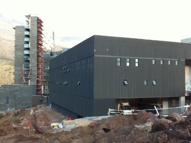 Edificio Servicios Enjoy