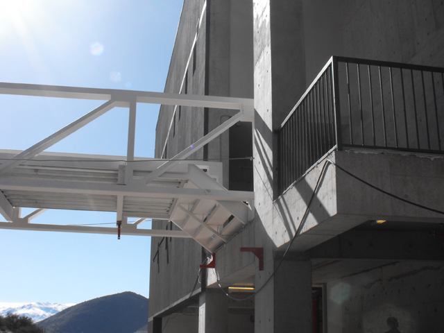 Edificio Servicios Enjoy